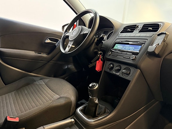 Volkswagen Polo 5 of 5