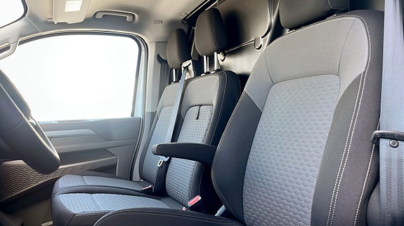 Volkswagen Transporter 8 of 15