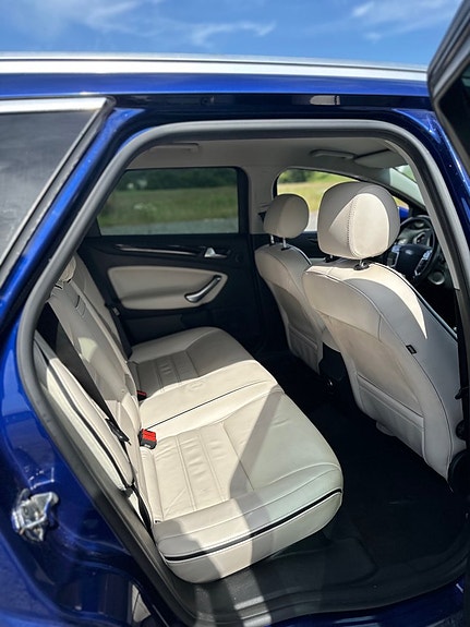 Ford Mondeo 3 of 5