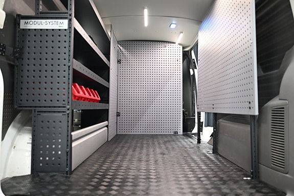 Volkswagen Transporter 2 of 30