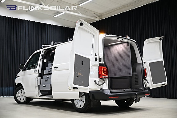 Volkswagen Transporter 13 of 30