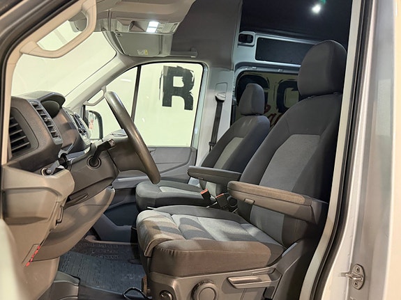 Volkswagen Crafter 35 12 of 21
