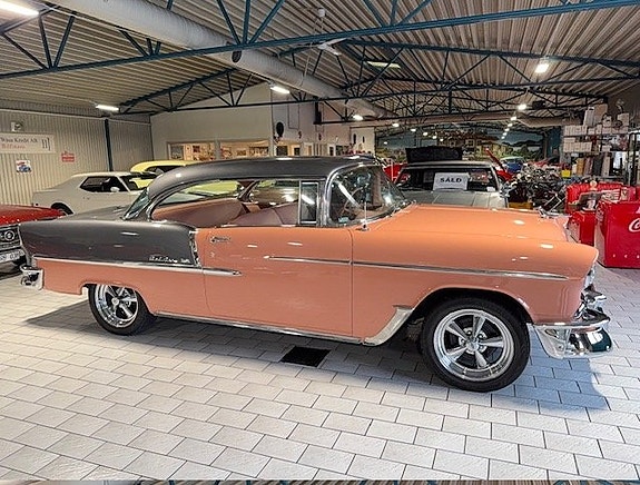 Ford Thunderbird 30 of 30