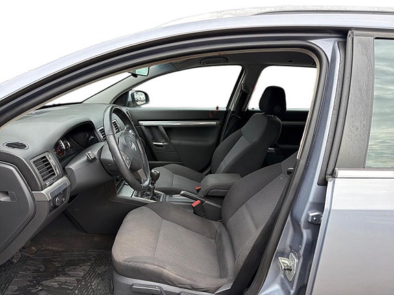 Opel Vectra 13 of 20