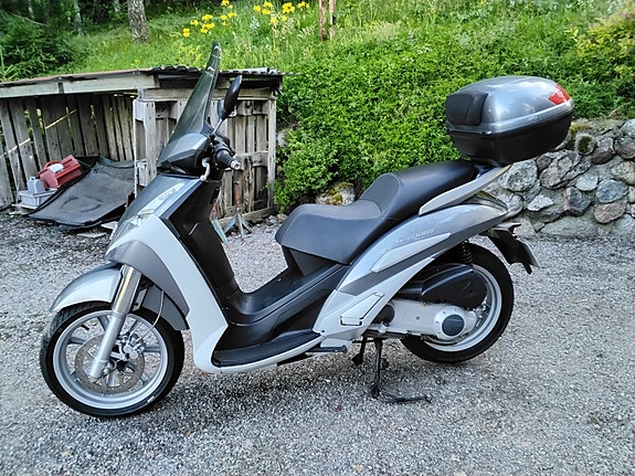 Peugeot Geopolis 250 4 of 10