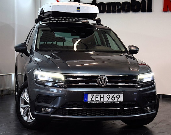 Volkswagen Tiguan 2 of 5