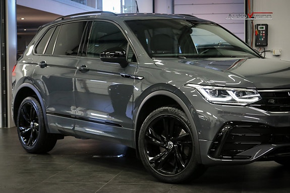 Volkswagen Tiguan 3 of 5