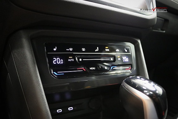 Volkswagen Tiguan 11 of 30