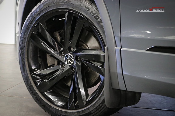 Volkswagen Tiguan 8 of 30