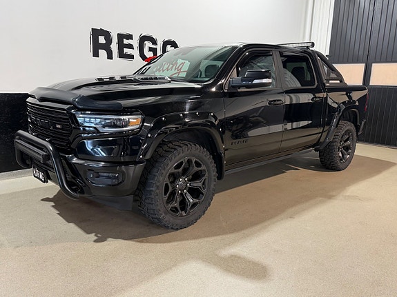 Dodge RAM 1500 2 of 5