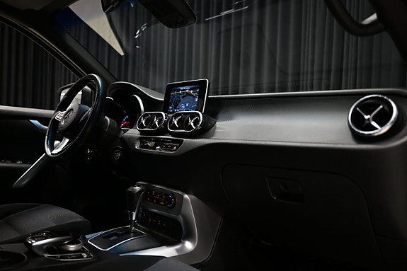 Mercedes-Benz X250 d 25 of 27