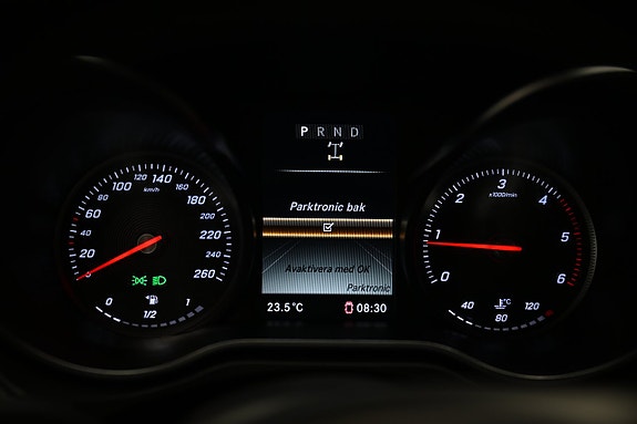 Mercedes-Benz X250 d 13 of 27
