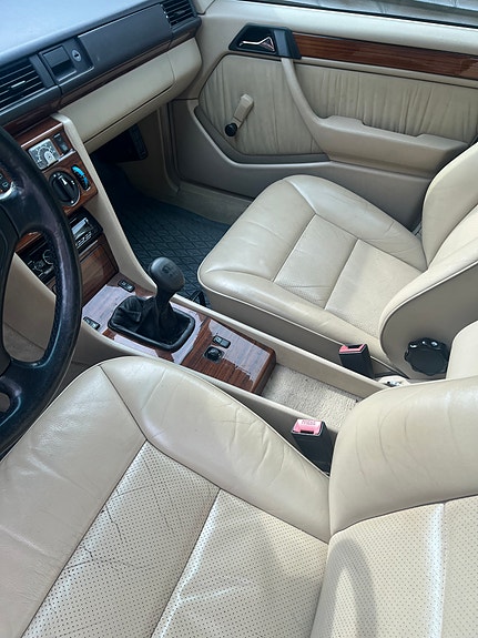 Mercedes-Benz 200 TE 7 of 8