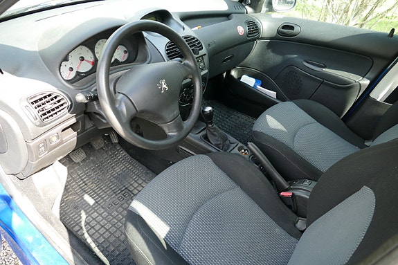 Peugeot 206 SW 4 of 4