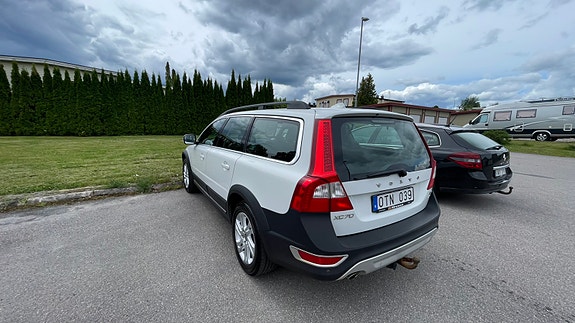 Volvo XC70 3 of 5