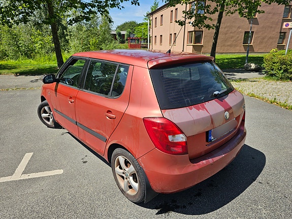 Skoda Fabia 4 of 6