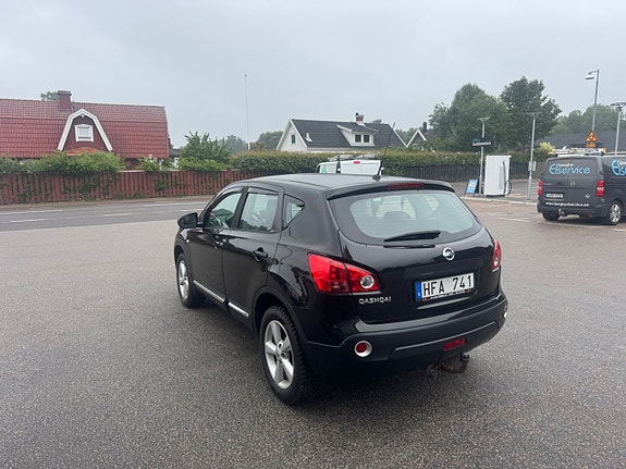 Nissan Qashqai 4 of 5
