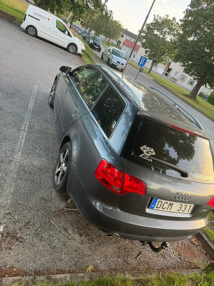 Audi A4 4 of 5