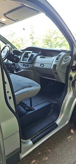 Opel Vivaro 5 of 5