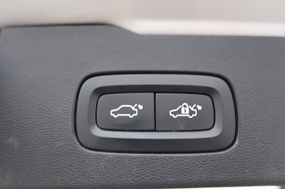 Volvo V60 Cross Country 18 of 19