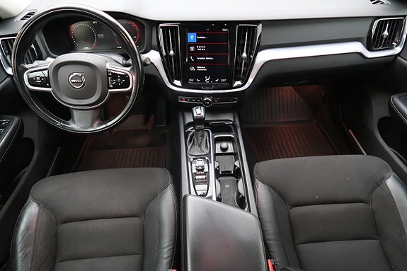 Volvo V60 Cross Country 6 of 19