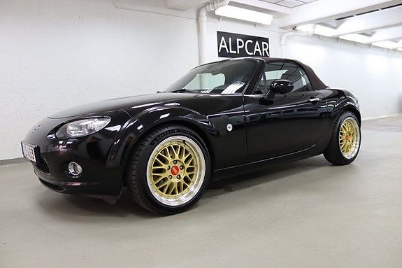 Mazda MX-5 2 of 5