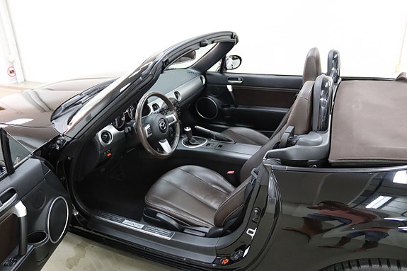 Mazda MX-5 15 of 22