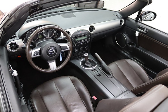 Mazda MX-5 16 of 22