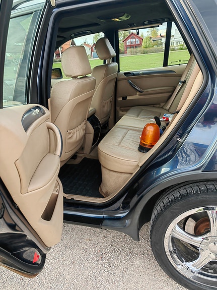 BMW X5 5 of 5