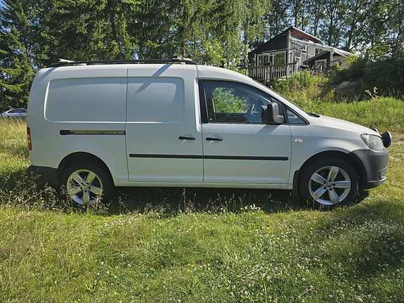 Volkswagen Caddy Maxi 3 of 5