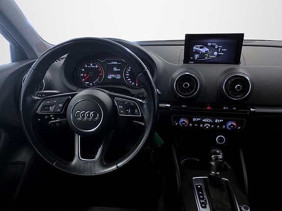 Audi A3 8 of 15