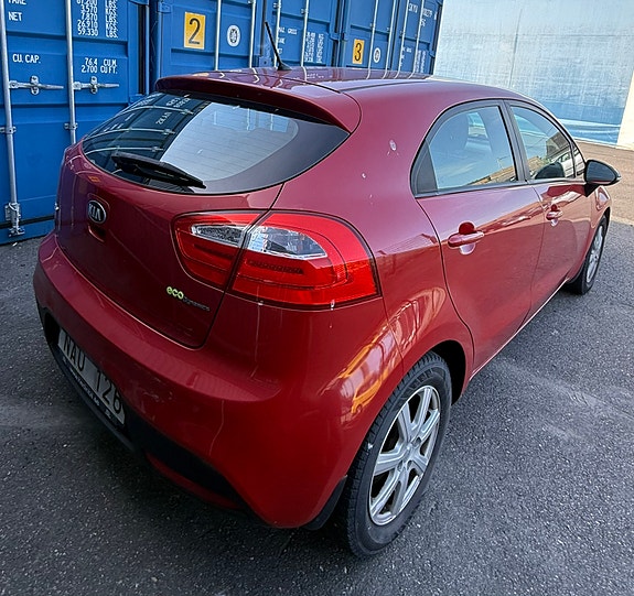 Kia Rio 5 of 5