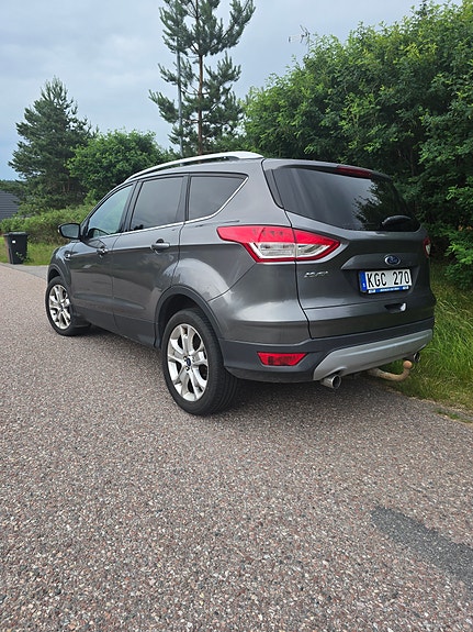 Ford Kuga 3 of 5