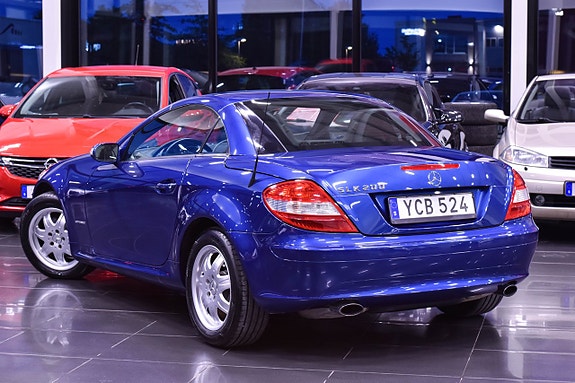 Mercedes-Benz SLK250 d 2 of 5