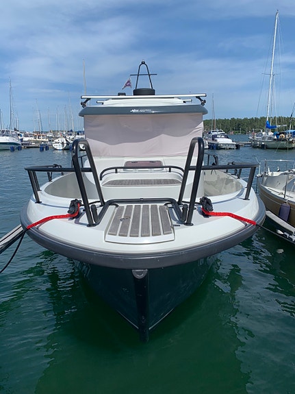 Minor / Sargo Offshore 28 Explorer 2013 – Mycket fin & välutrustad 3 of 5