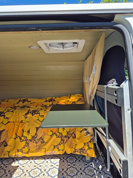 Volkswagen Transporter 4 of 5