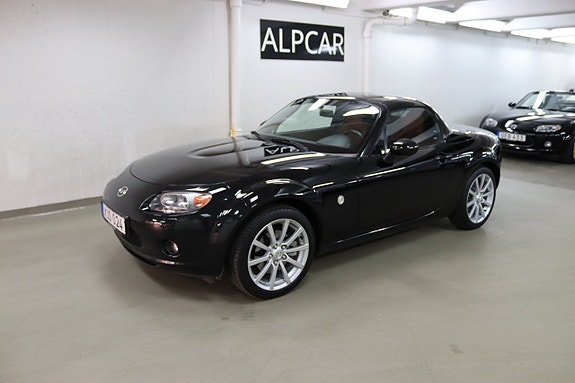Mazda MX-5 2 of 5
