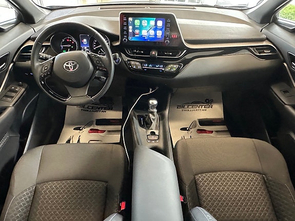Toyota C-HR 9 of 12
