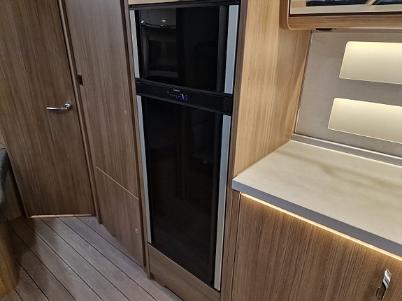 Knaus 650 UDF Scandinavian Selection (ALDE+AC+Solcell+Barnkammare+Micro) 14 of 23