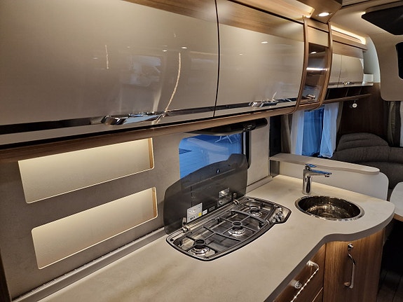Knaus 650 UDF Scandinavian Selection (ALDE+AC+Solcell+Barnkammare+Micro) 11 of 23
