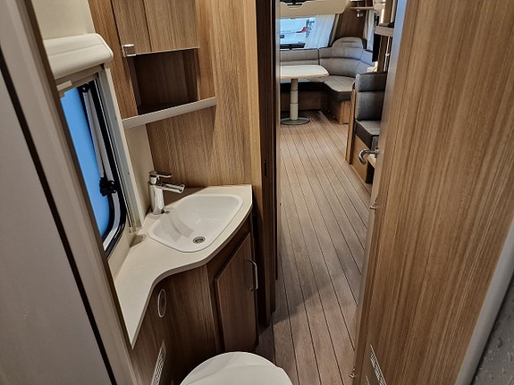 Knaus 650 UDF Scandinavian Selection (ALDE+AC+Solcell+Barnkammare+Micro) 19 of 23