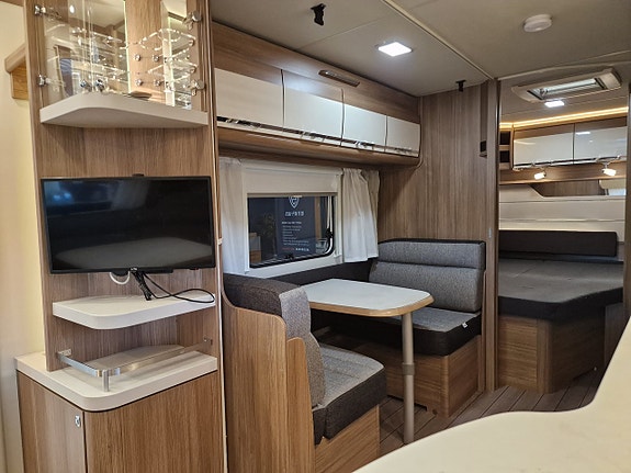 Knaus 650 UDF Scandinavian Selection (ALDE+AC+Solcell+Barnkammare+Micro) 21 of 23