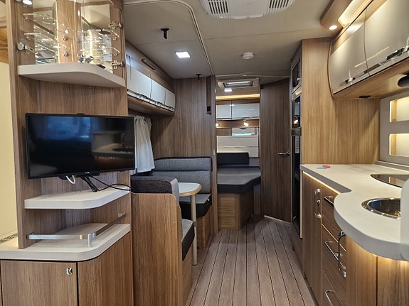 Knaus 650 UDF Scandinavian Selection (ALDE+AC+Solcell+Barnkammare+Micro) 22 of 23