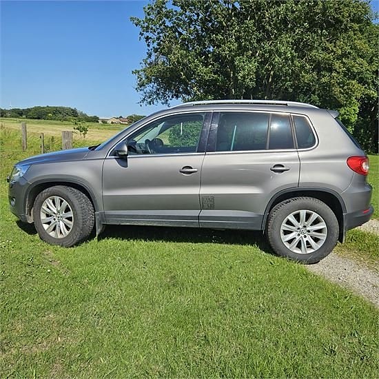 VW Tiguan Van 2,0 Tdi Aut. 2 of 5