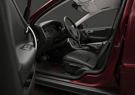 Volvo XC70 7 of 16