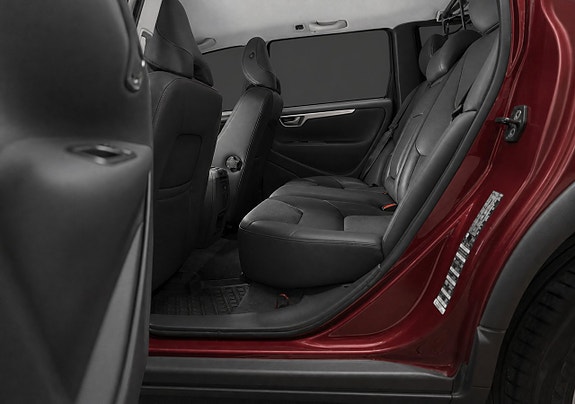 Volvo XC70 16 of 16