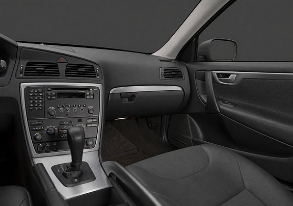 Volvo XC70 13 of 16