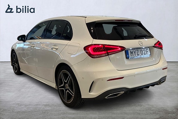Mercedes-Benz A200 2 of 5