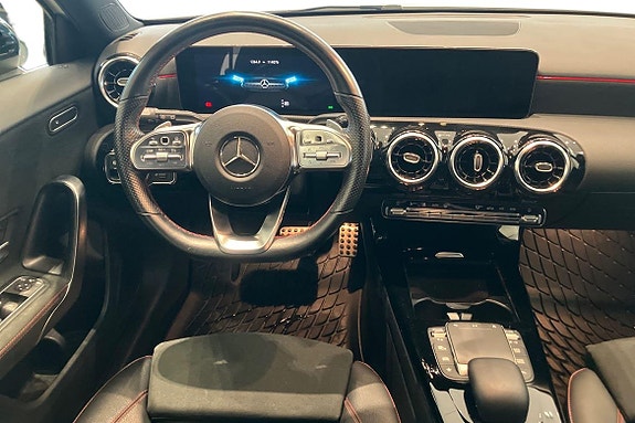 Mercedes-Benz A200 11 of 21