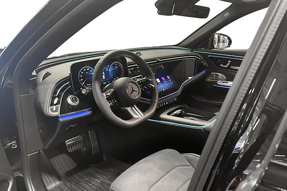 Mercedes-Benz E300 de 7 of 22